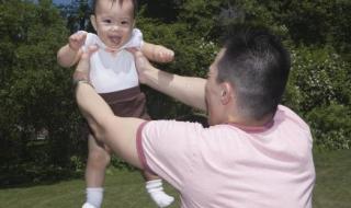 熊二的爸爸是叫什么